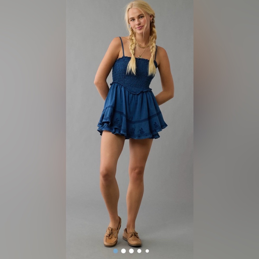 American Eagle  Embroidered Bella Ruffle Tiered Romper Size Medium